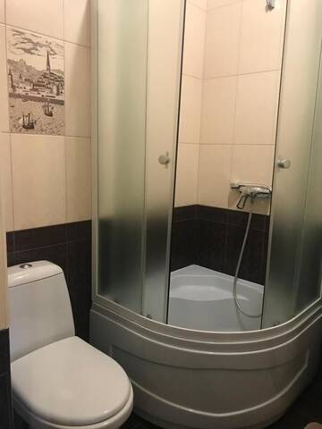 Фото номера Люкс с кроватью размера «king-size» и балконом Загородные дома Polyanskiy Zamok г. Поляна 7