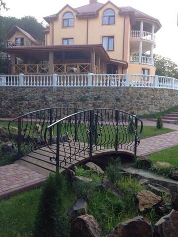 Фото номера Двухместный номер Делюкс с 1 кроватью Отель Villa Terrace г. Поляна 12