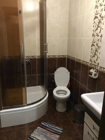 Фото номера Двухместный номер с 2 отдельными кроватями и балконом Мини-отель Вікторія г. Поляна 2