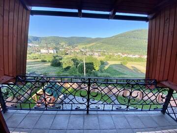 Фото номера Семейный номер Загородные дома Guest house Mountain View г. Поляна 3