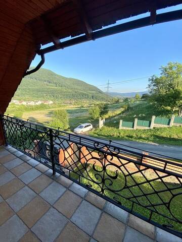 Фото номера Семейный номер Загородные дома Guest house Mountain View г. Поляна 4