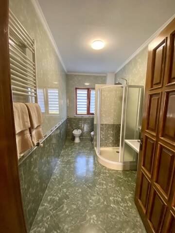 Фото номера Семейный полулюкс Загородные дома Guest house Mountain View г. Поляна 4