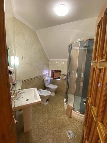 Фото номера Четырехместный номер &quot;Комфорт&quot; Загородные дома Guest house Mountain View г. Поляна 3