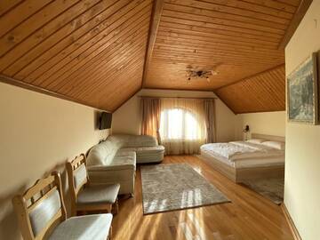 Фото номера Четырехместный номер &quot;Комфорт&quot; Загородные дома Guest house Mountain View г. Поляна 4