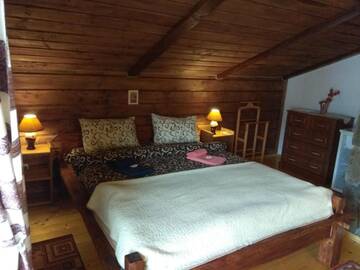 Фото номера Четырехместный номер с видом на горы Отель Chalet Vedmezhe г. Поляна 7